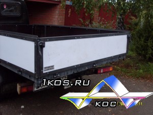Задний борт из сэндвич - панели любого цвета  на "Газель". На фото борт нового образца из алюминиевой панели белого цвета. Стальной каркас, алюминий (алюмопласт), пластик, дерево, стандартные замки. Гарантия на весь срок службы авто. Цена борта  4 500 р.